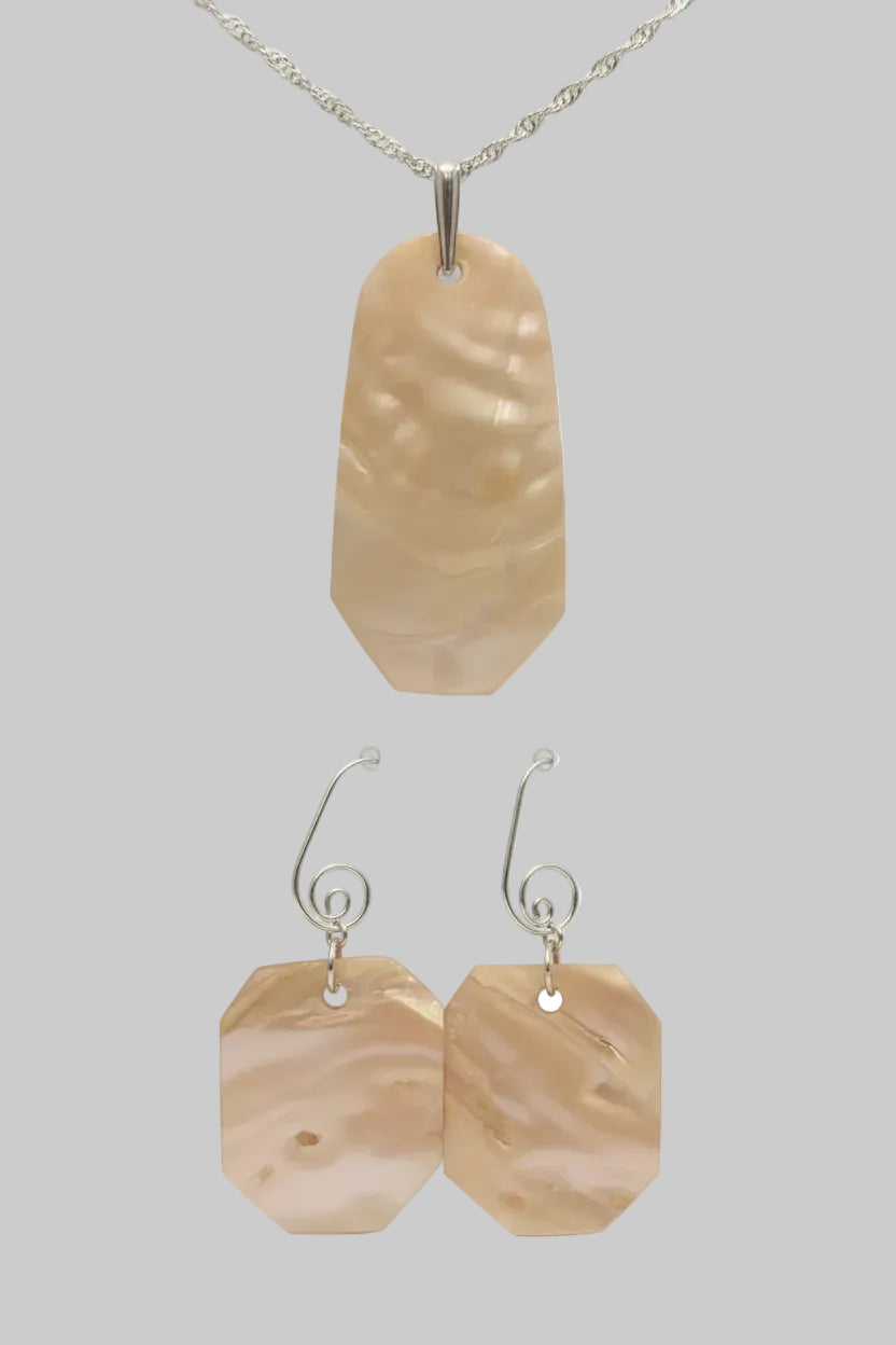Mother of Pearl Jewelry Set
